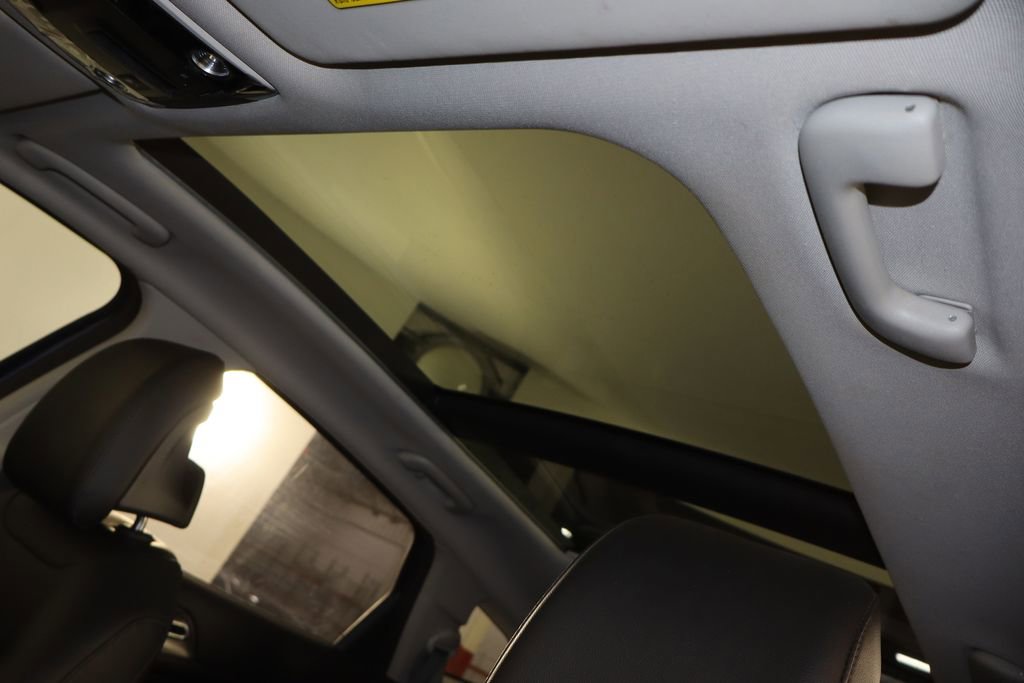 Used 2024 Kia Sportage SX image 24