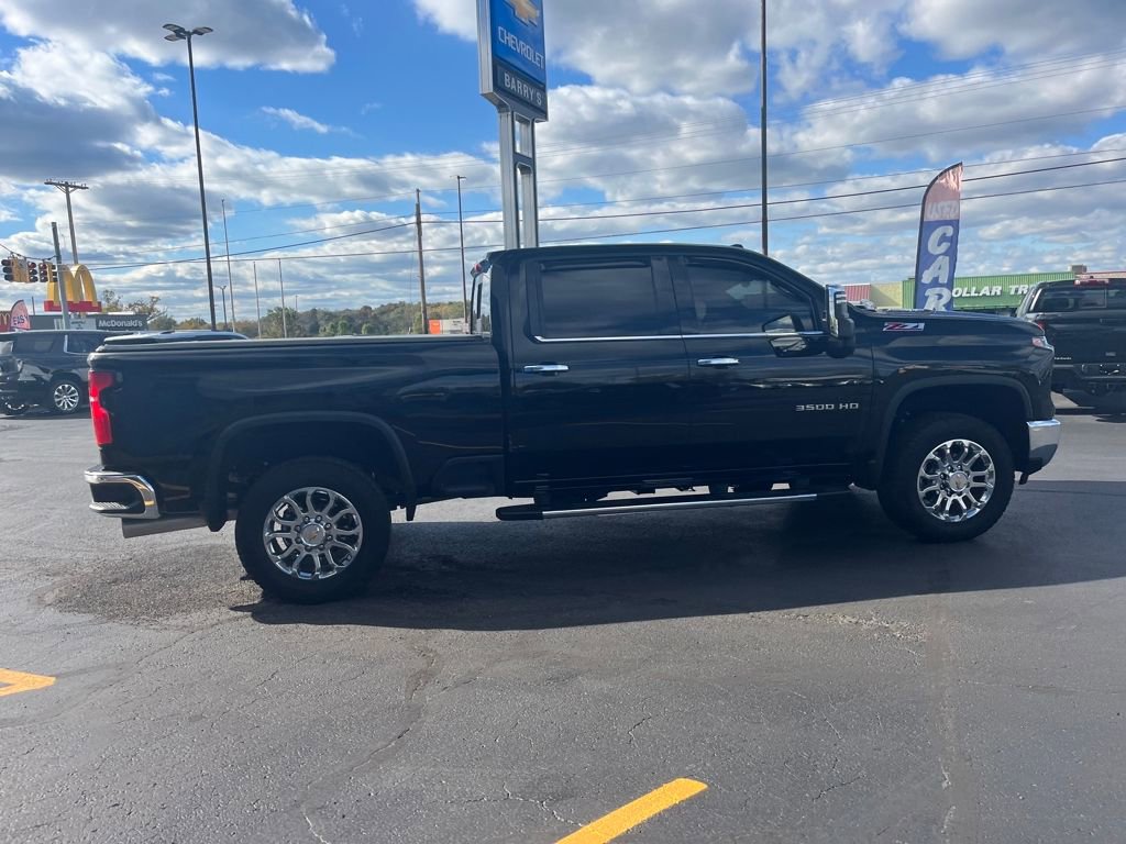Used 2025 Chevrolet Silverado 3500 LTZ w/ LTZ Plus Package image 6