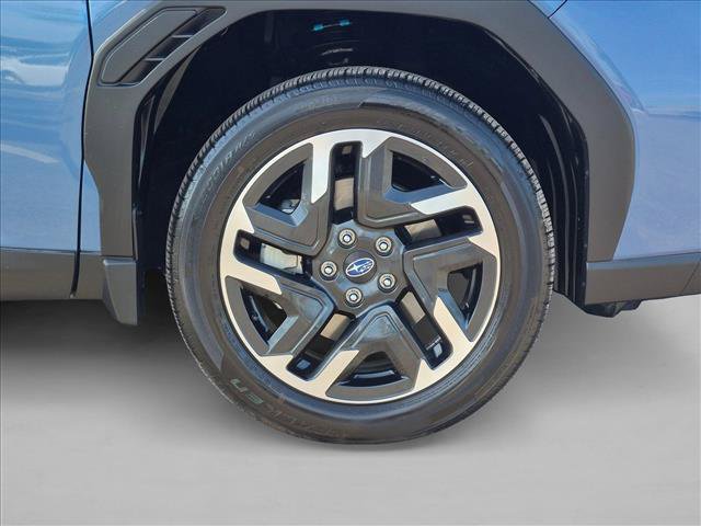 Used 2025 Subaru Forester Limited AWD/4WD image 24