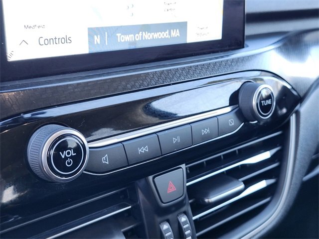 Certified 2021 Ford Escape SEL w/ SEL Stealth AWD Package image 26