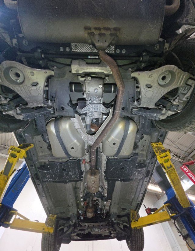 Used 2016 Land Rover Discovery Sport SE image 87