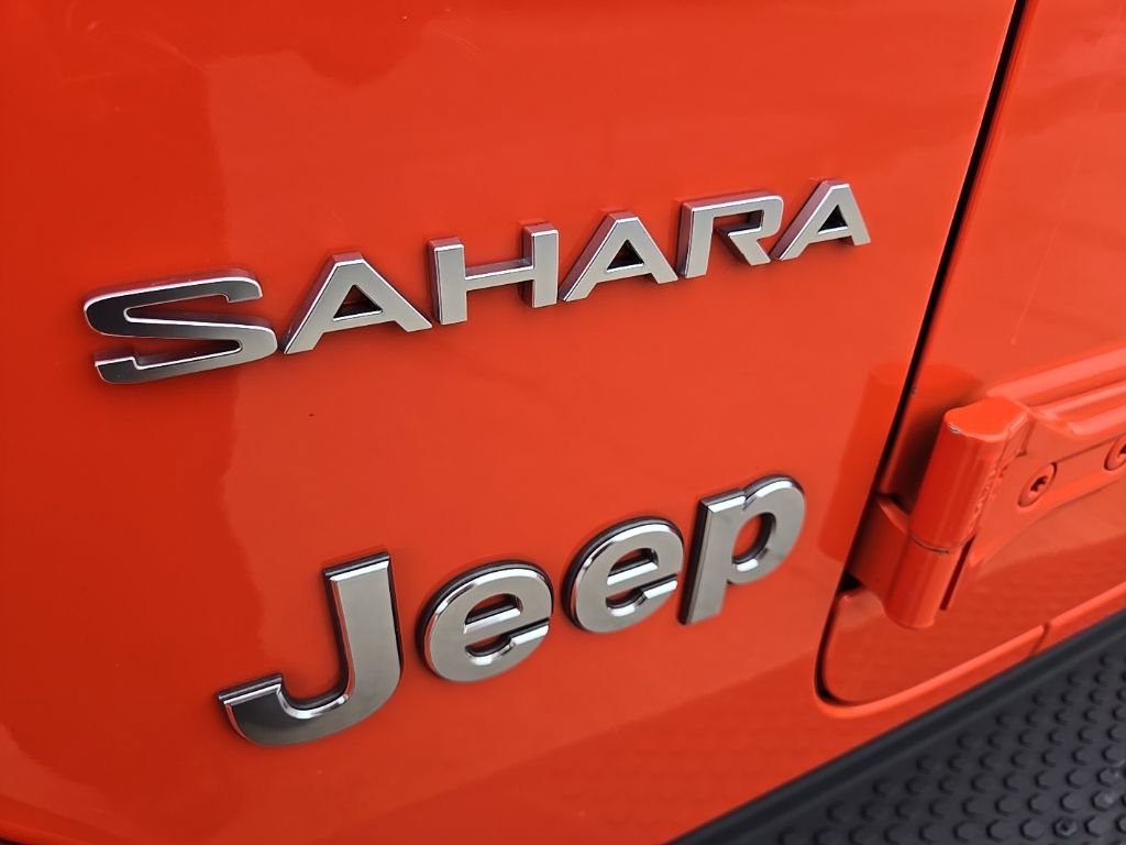 Used 2020 Jeep Wrangler Unlimited Sahara w/ Uconnect 4C Nav & Sound Group image 20