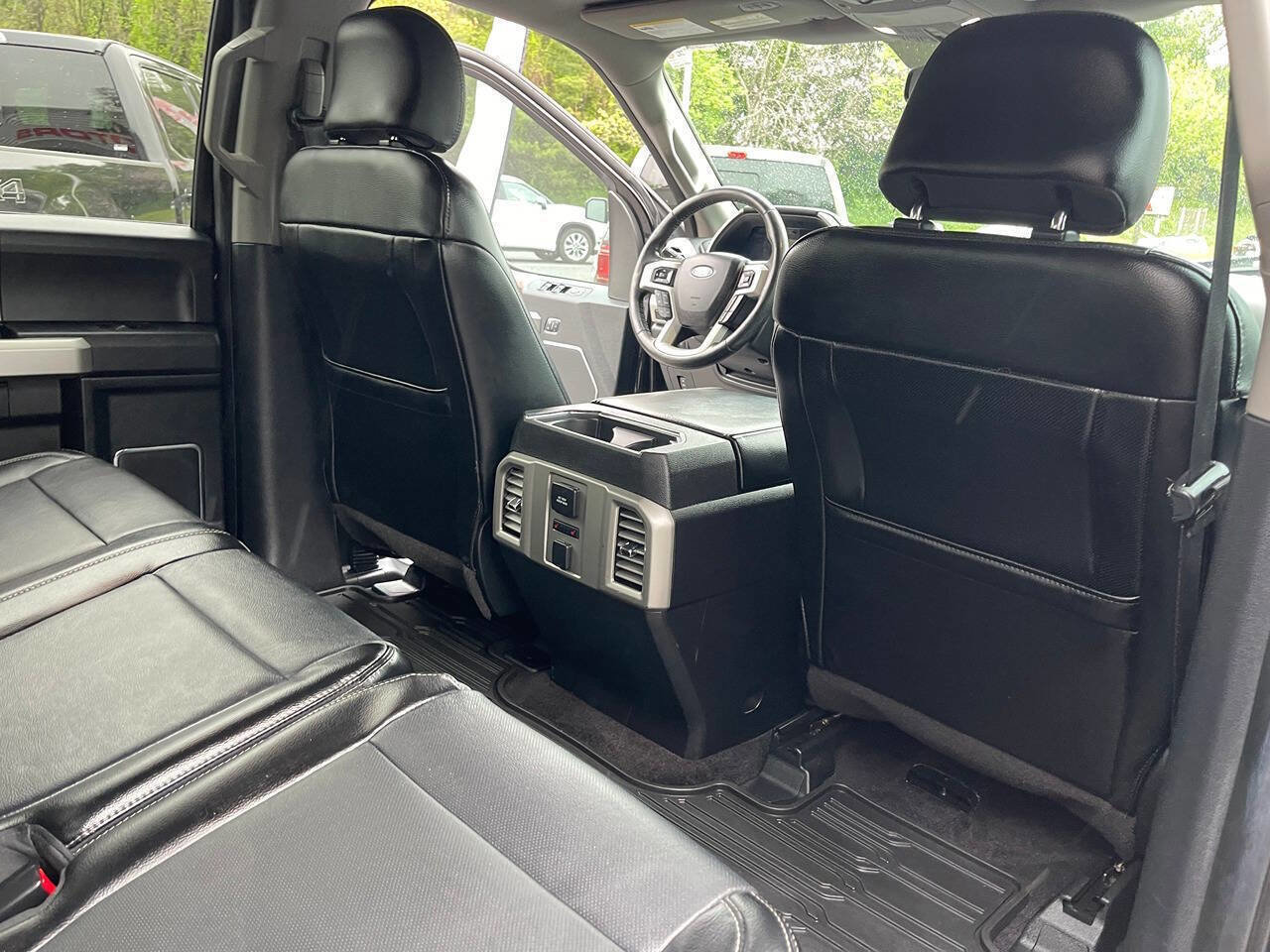 Used 2016 Ford F150 Lariat w/ Equipment Group 502A Luxury AWD/4WD image 32