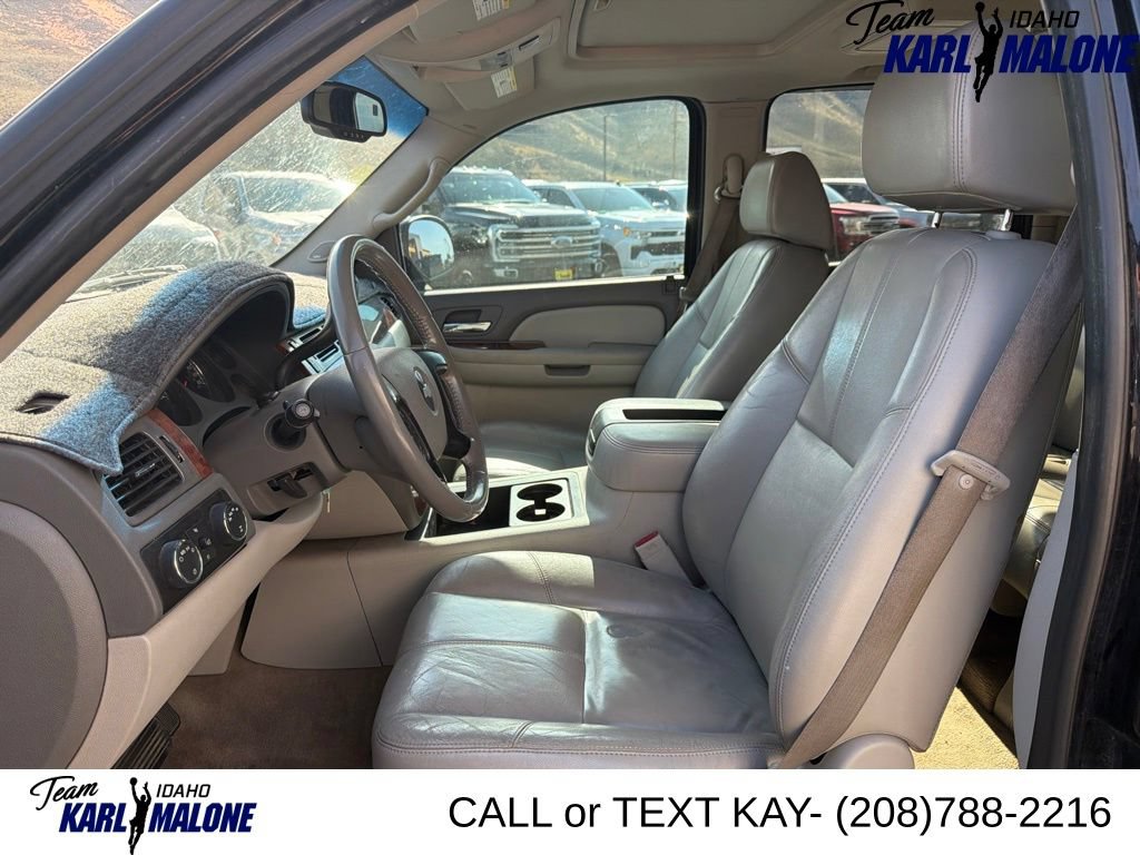 Used 2008 Chevrolet Suburban LT w/ LT Preferred Equipment Group AWD/4WD image 24