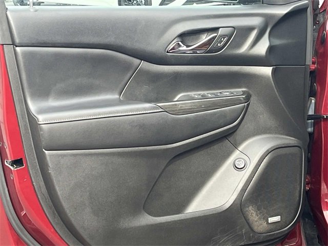 Used 2018 GMC Acadia SLT image 23