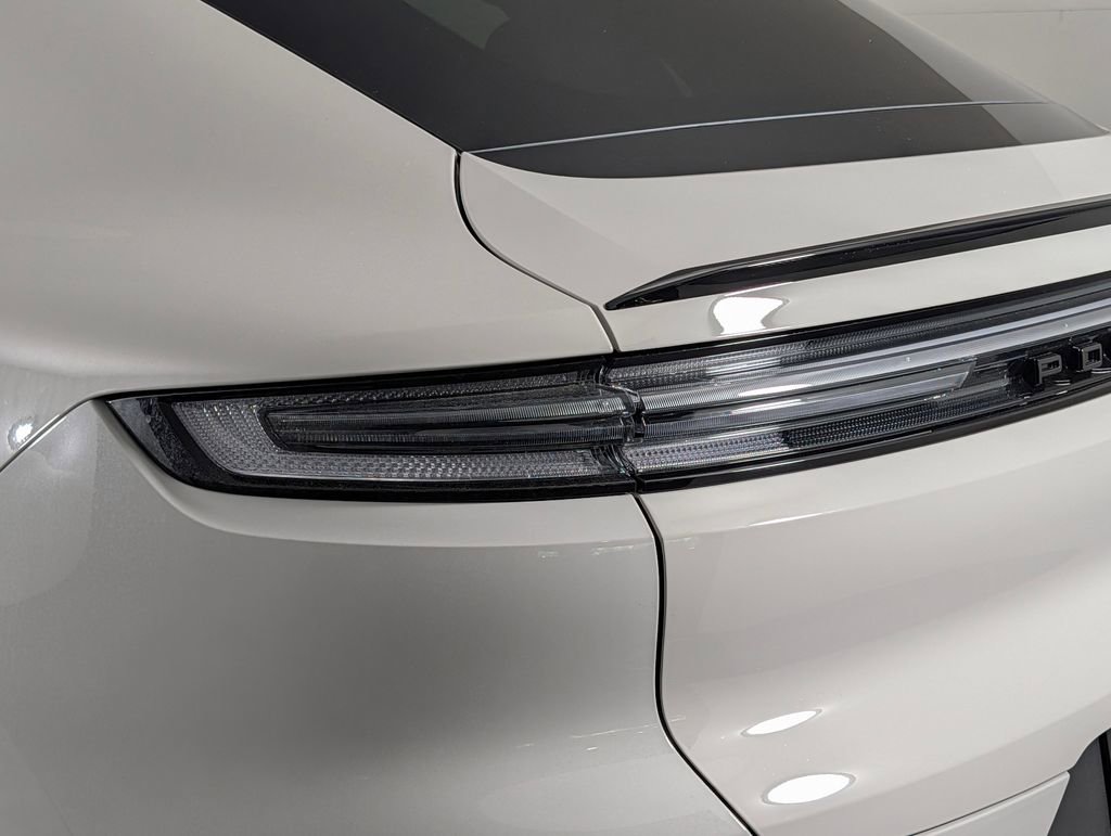 New 2026 Porsche Cayenne Coupe AWD/4WD image 16