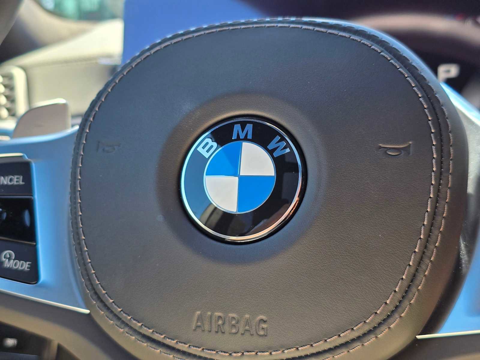 New 2026 BMW X7 M60i image 32