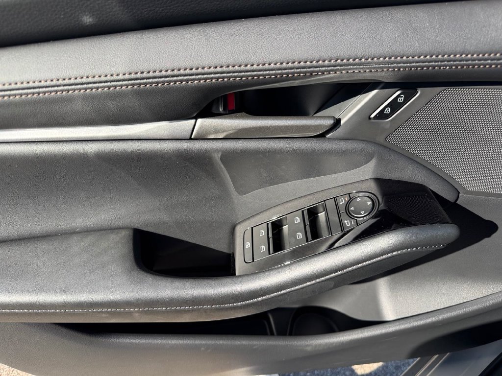 New 2026 MAZDA MAZDA3 s FWD image 19