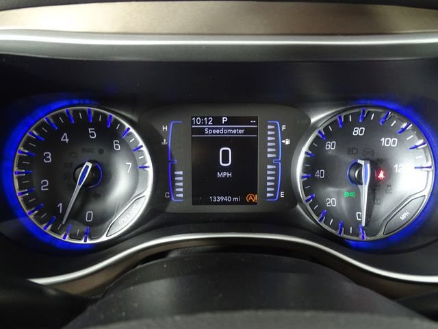 Used 2021 Chrysler Voyager L FWD image 24