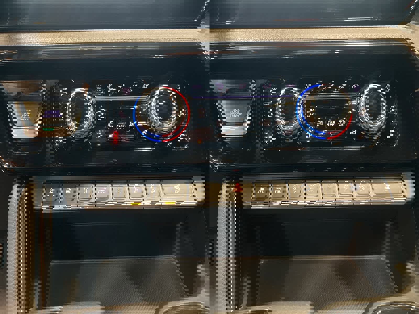 Used 2022 GMC Sierra 1500 AT4 w/ AT4 Premium Package image 21