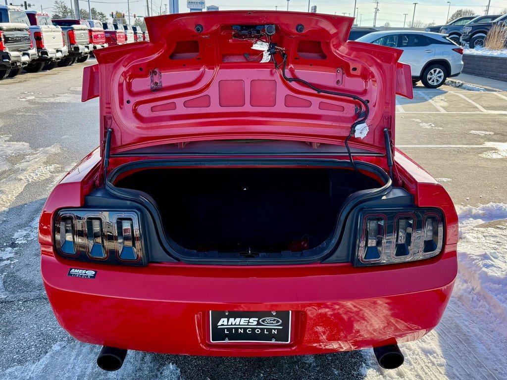 Used 2005 Ford Mustang Coupe image 10