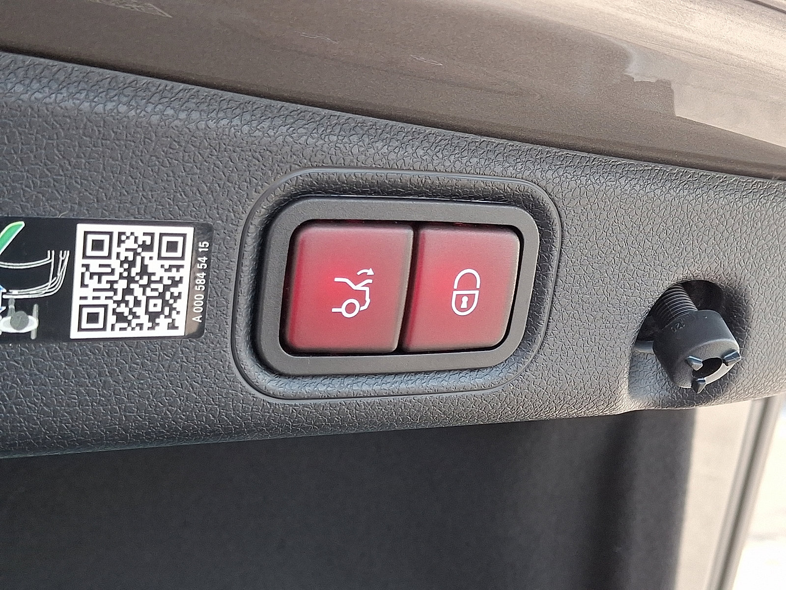 Used 2023 Mercedes-Benz E 350 4MATIC Sedan image 31