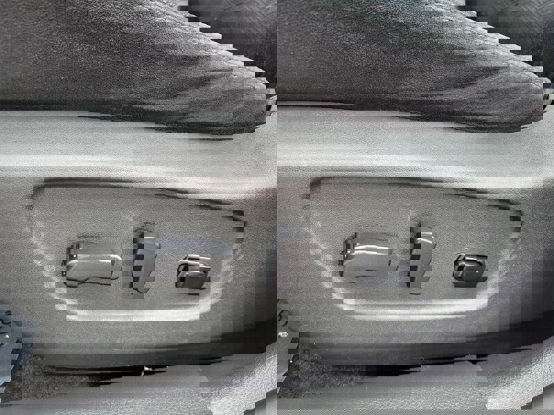 Used 2015 Nissan Rogue S image 19