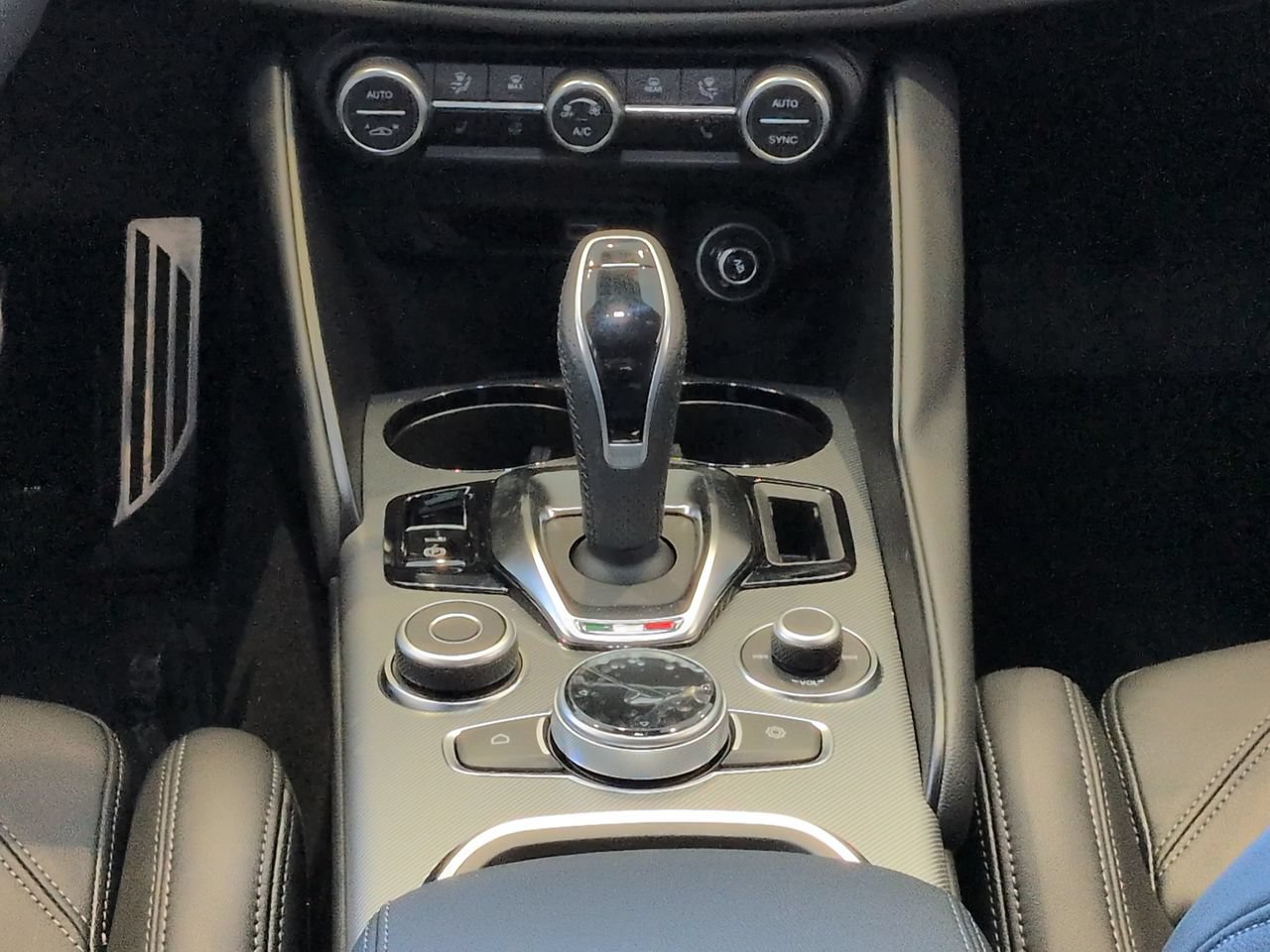 New 2026 Alfa Romeo Giulia w/ Driving Assist Package RWD image 15
