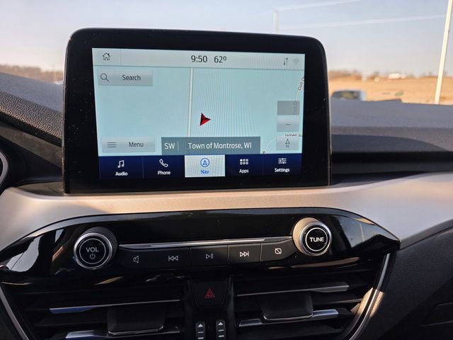 Used 2022 Ford Escape SE w/ SE Sport Appearance Package image 15