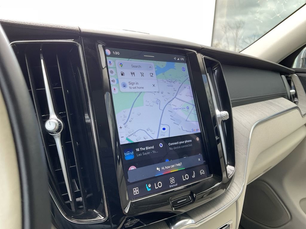 Certified 2023 Volvo XC60 B6 Ultimate w/ Protection Package Premier image 20