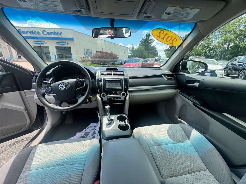 Used 2012 Toyota Camry LE FWD image 27