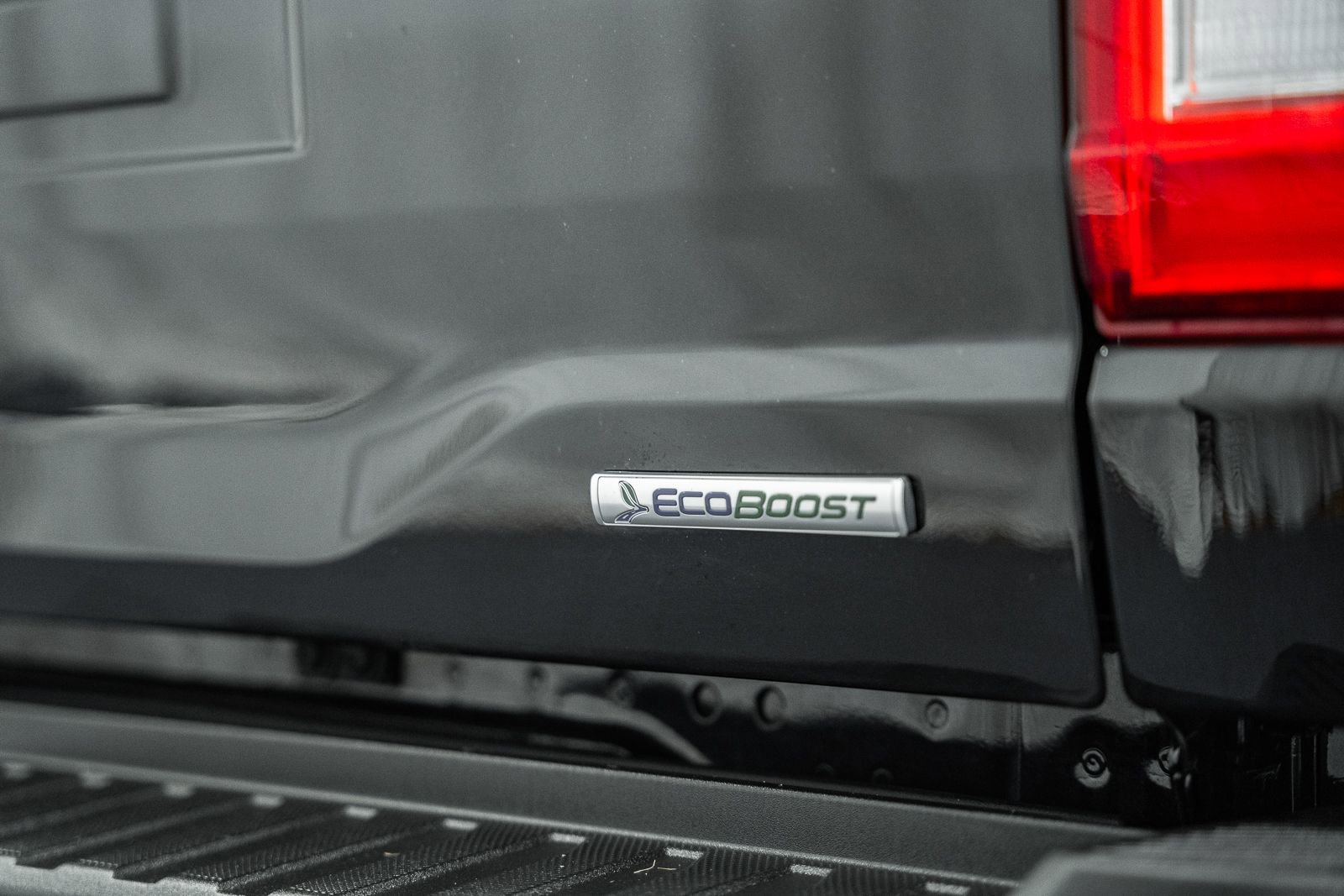 Certified 2021 Ford F150 Lariat w/ Equipment Group 502A High image 23