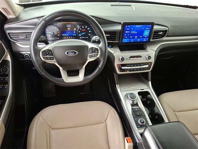 Used 2023 Ford Explorer XLT w/ Equipment Group 202A image 2