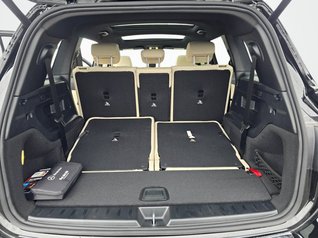 New 2026 Mercedes-Benz GLB 250 4MATIC image 12