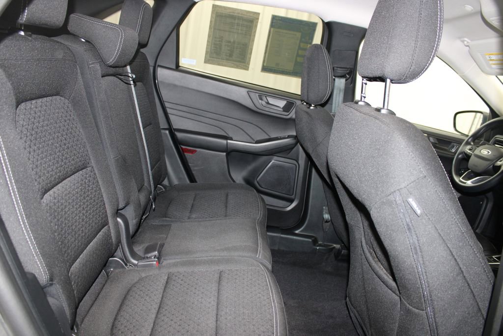 Used 2025 Ford Escape Active AWD/4WD image 27