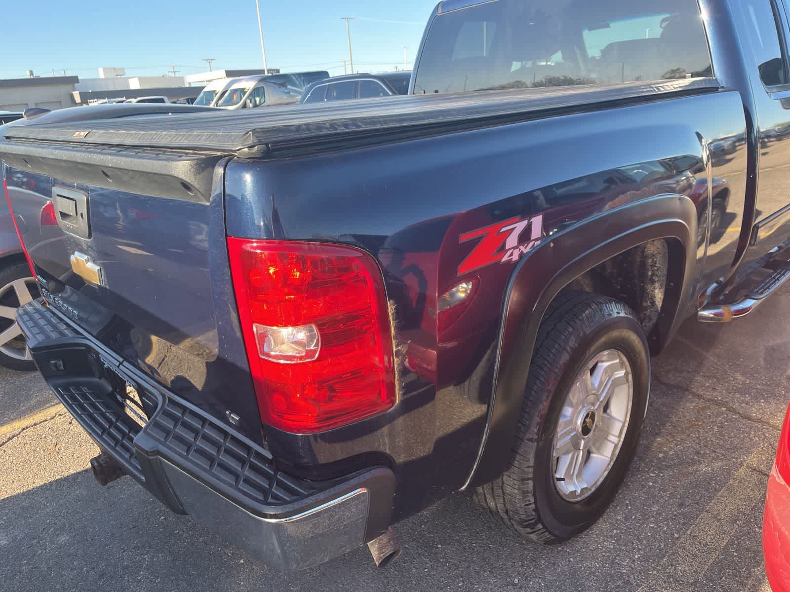 Used 2010 Chevrolet Silverado 1500 LT w/ Power Pack Plus AWD/4WD image 12
