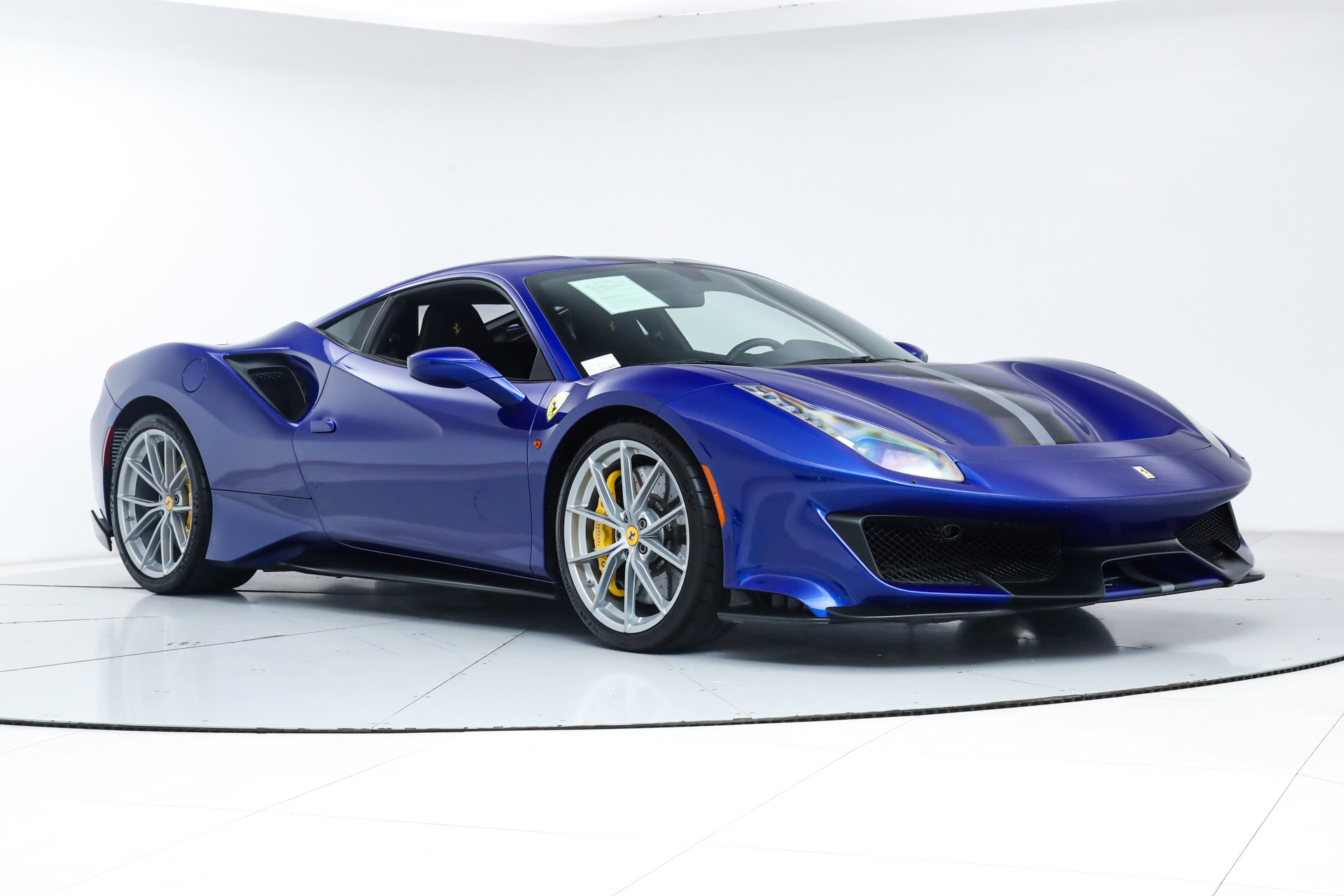 Used 2020 Ferrari 488 Pista Coupe image 10