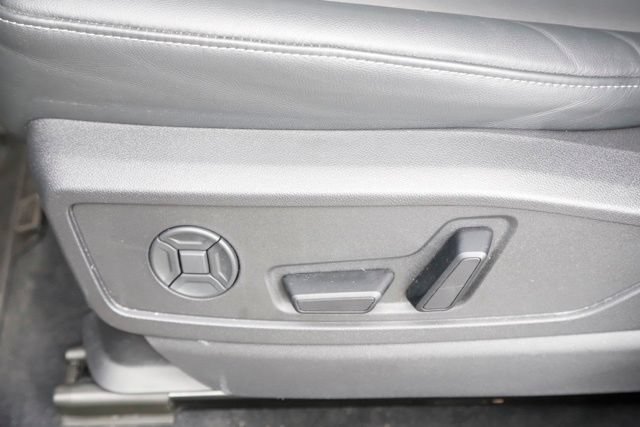 Used 2025 Audi Q5 Premium Plus w/ Premium Plus AWD/4WD image 17