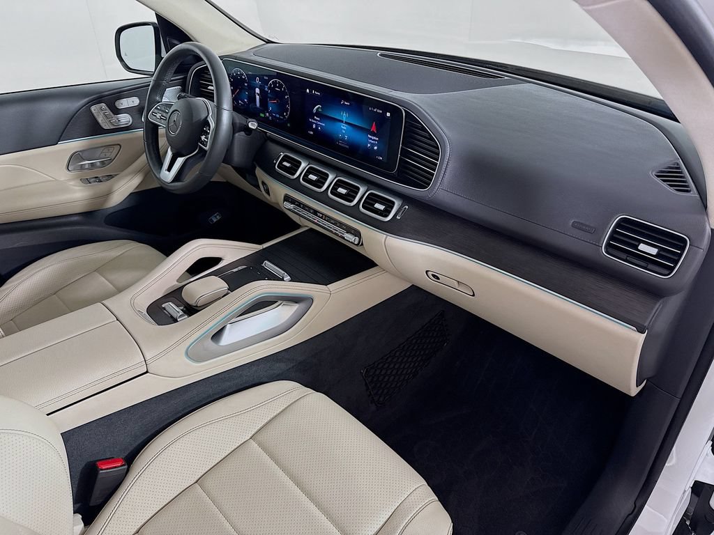 Used 2020 Mercedes-Benz GLS 450 4MATIC image 28