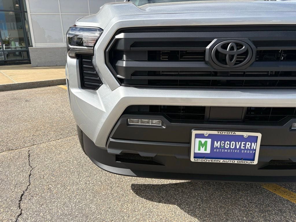 New 2026 Toyota Tacoma SR5 RWD image 8