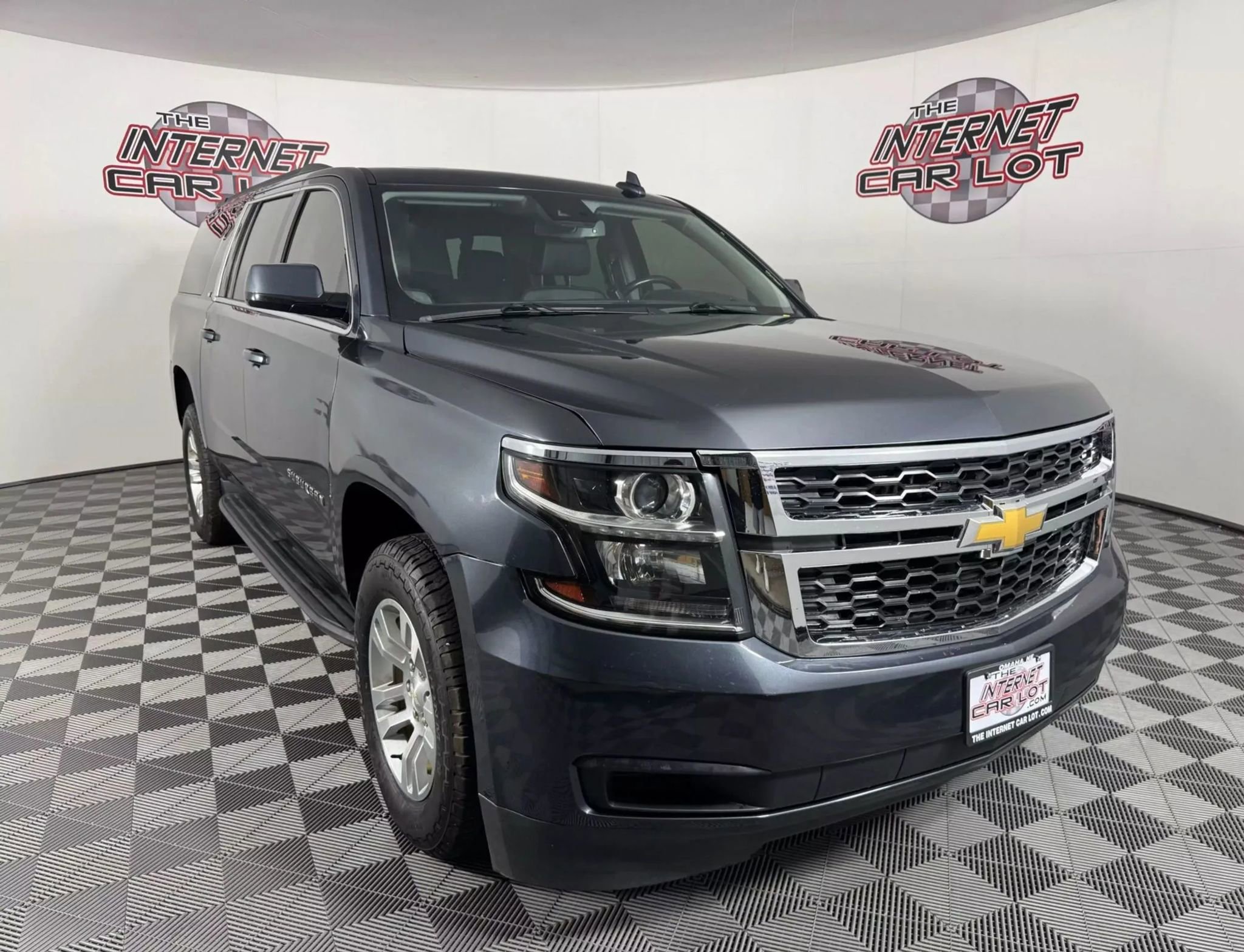 Used 2019 Chevrolet Suburban LT image 9