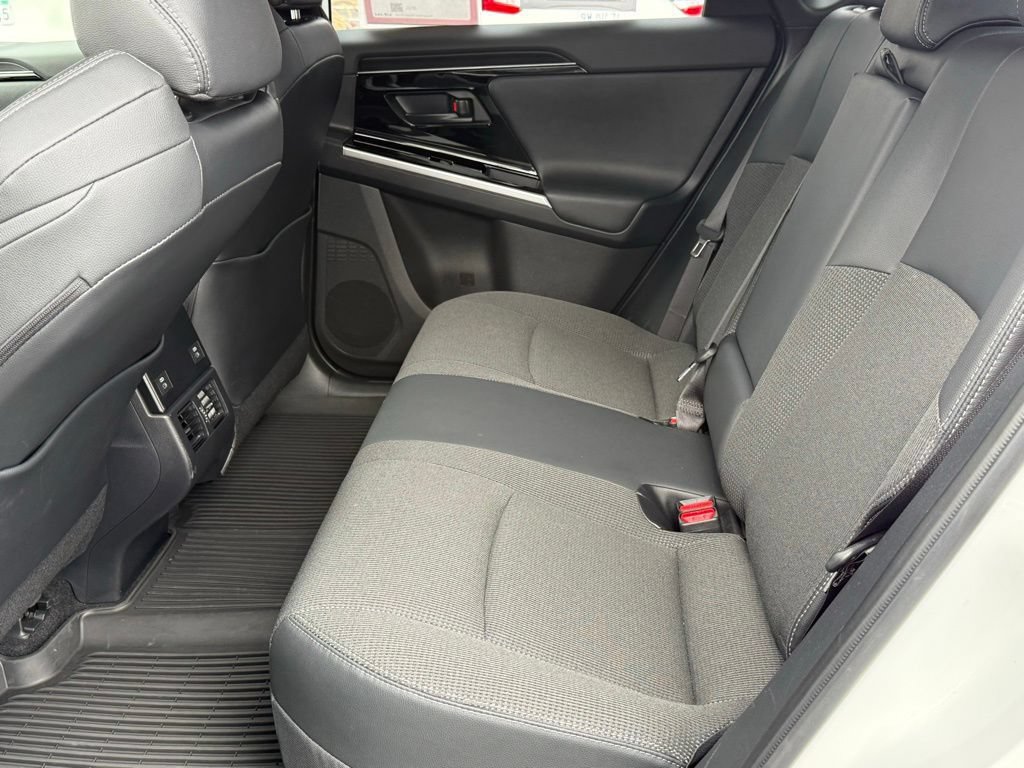 Certified 2025 Toyota bZ4X FWD image 33