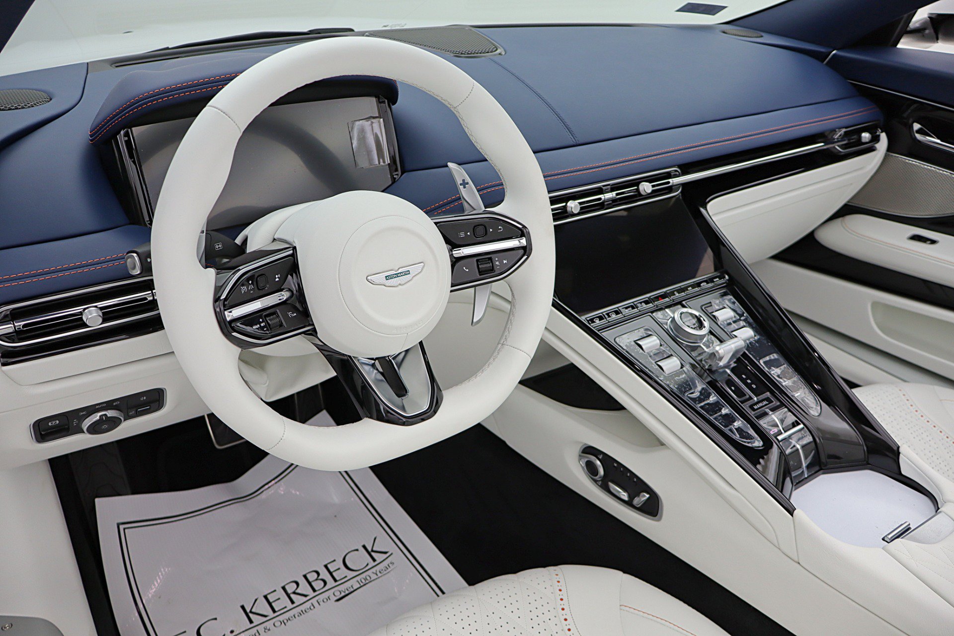 Used 2026 Aston Martin DB12 Convertible RWD image 37