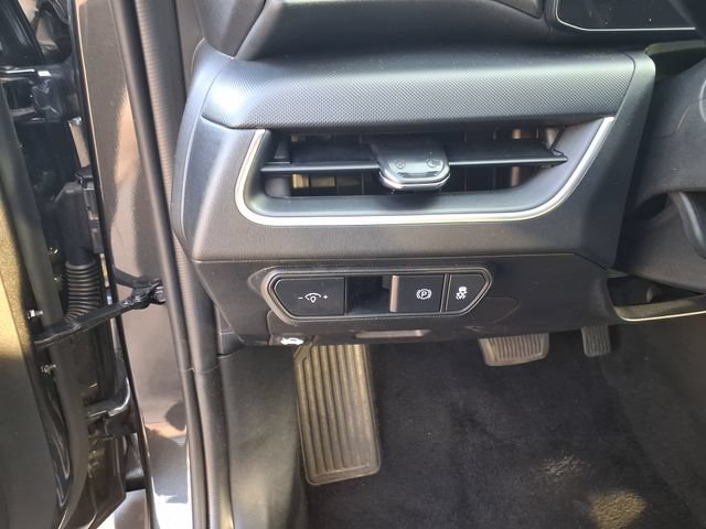 Used 2025 Kia K4 FWD image 24