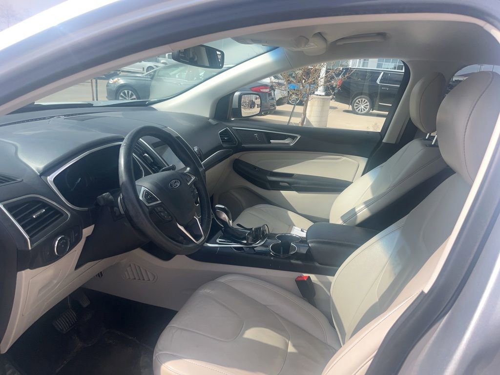 Used 2016 Ford Edge Titanium w/ Class II Trailer Tow Package AWD/4WD image 11