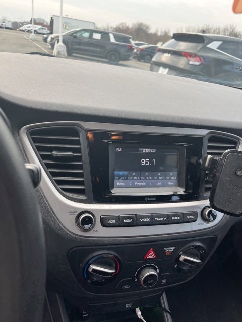 Used 2020 Hyundai Accent SE image 7