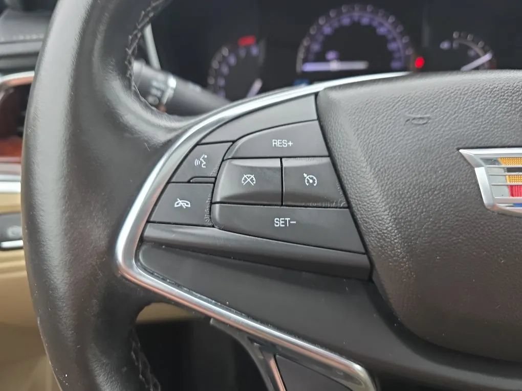 Used 2019 Cadillac XT5 Luxury FWD image 20