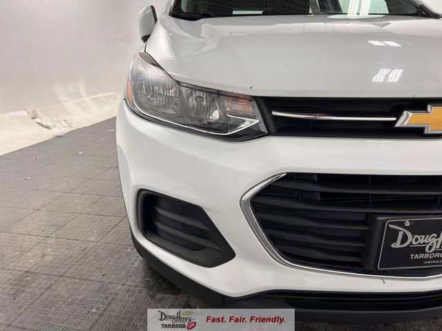 Used 2020 Chevrolet Trax LS FWD image 10