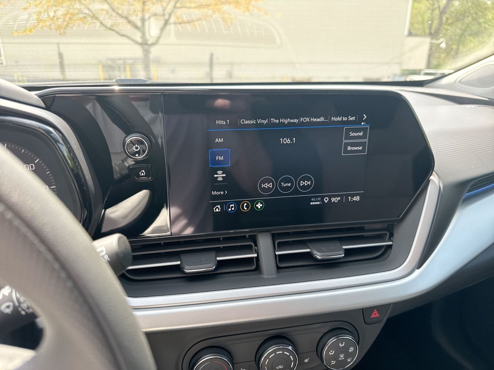New 2026 Chevrolet Trax LS w/ LS Convenience Package FWD image 16