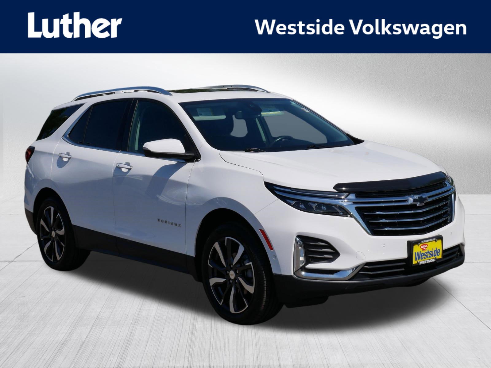 Used 2022 Chevrolet Equinox Premier AWD/4WD image 1