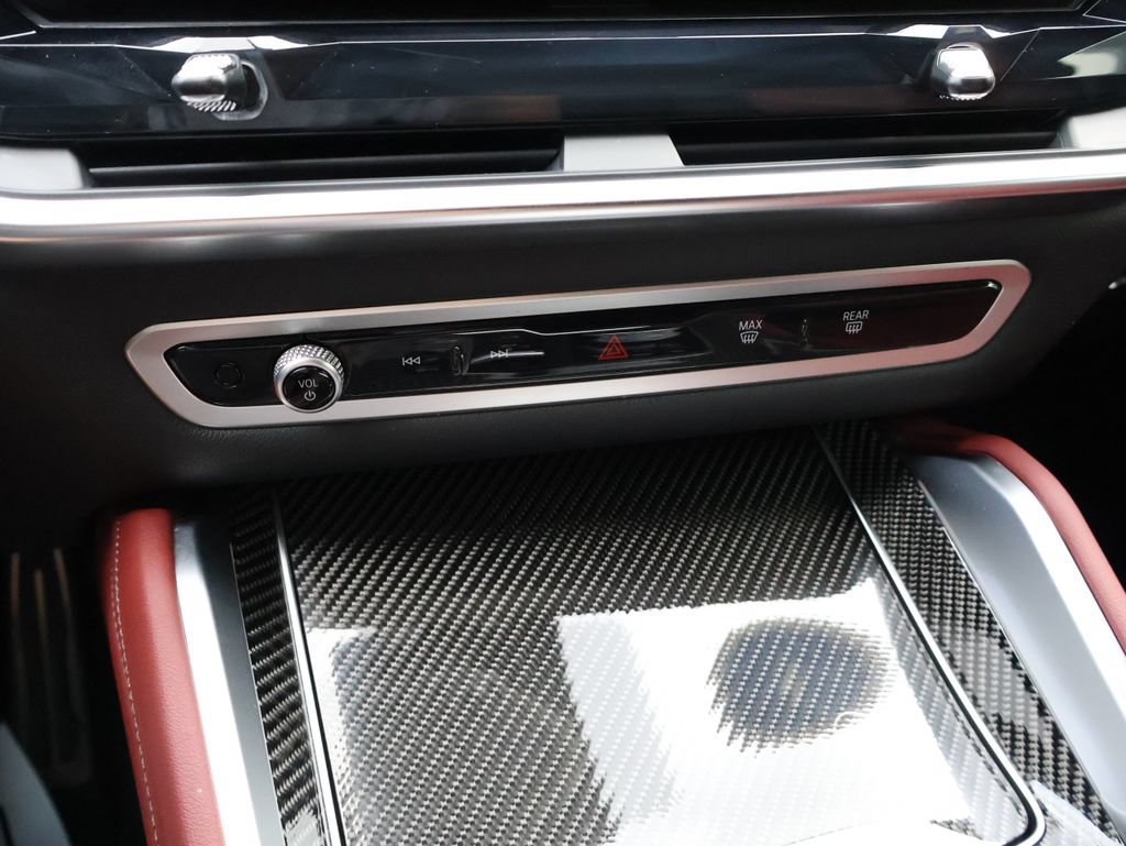 Used 2026 BMW X6 M60i AWD/4WD image 28