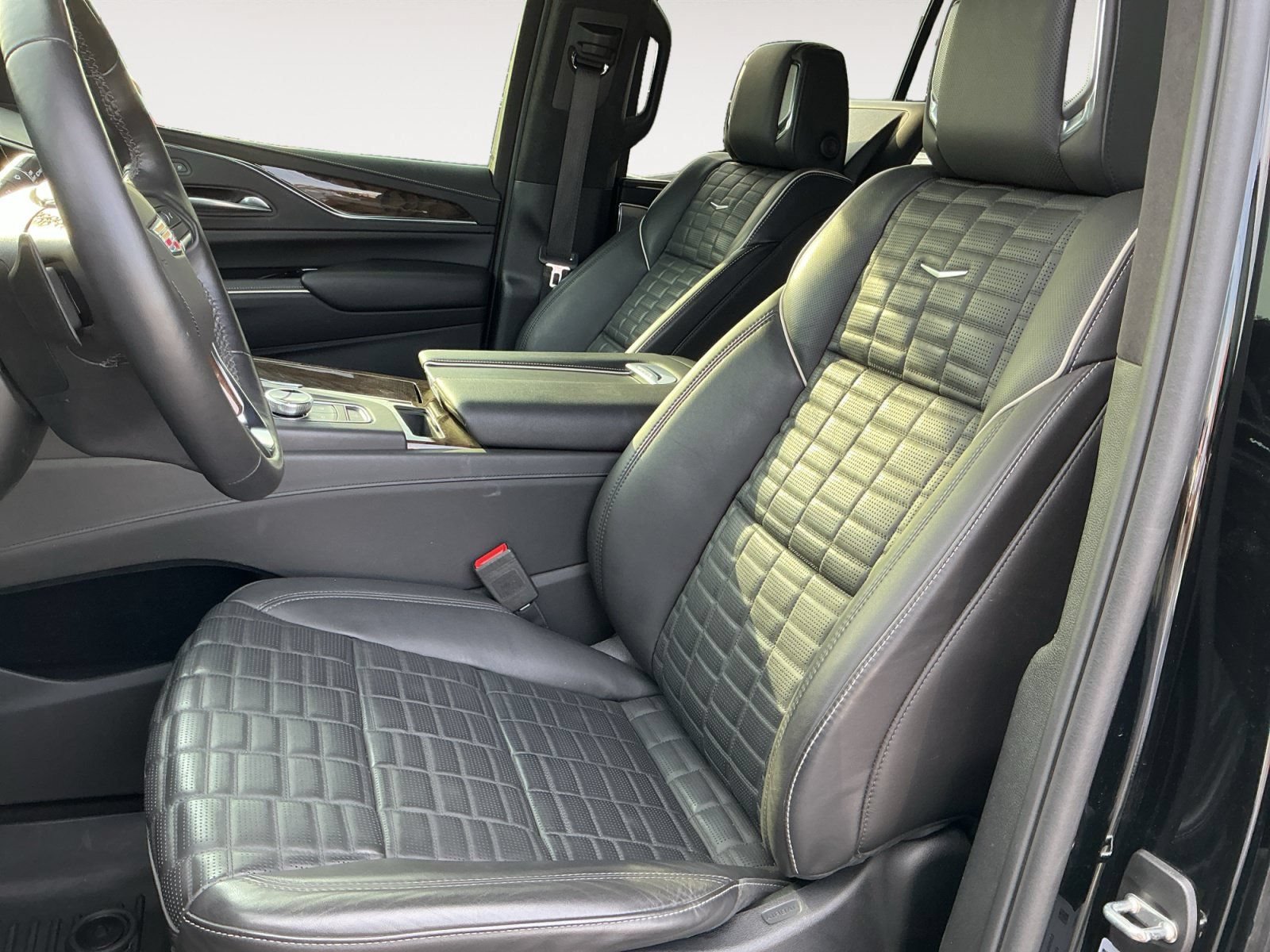 Used 2023 Cadillac Escalade Sport Platinum AWD/4WD image 9
