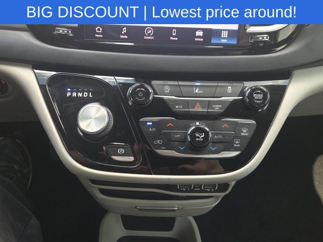Used 2022 Chrysler Pacifica Touring-L FWD image 38
