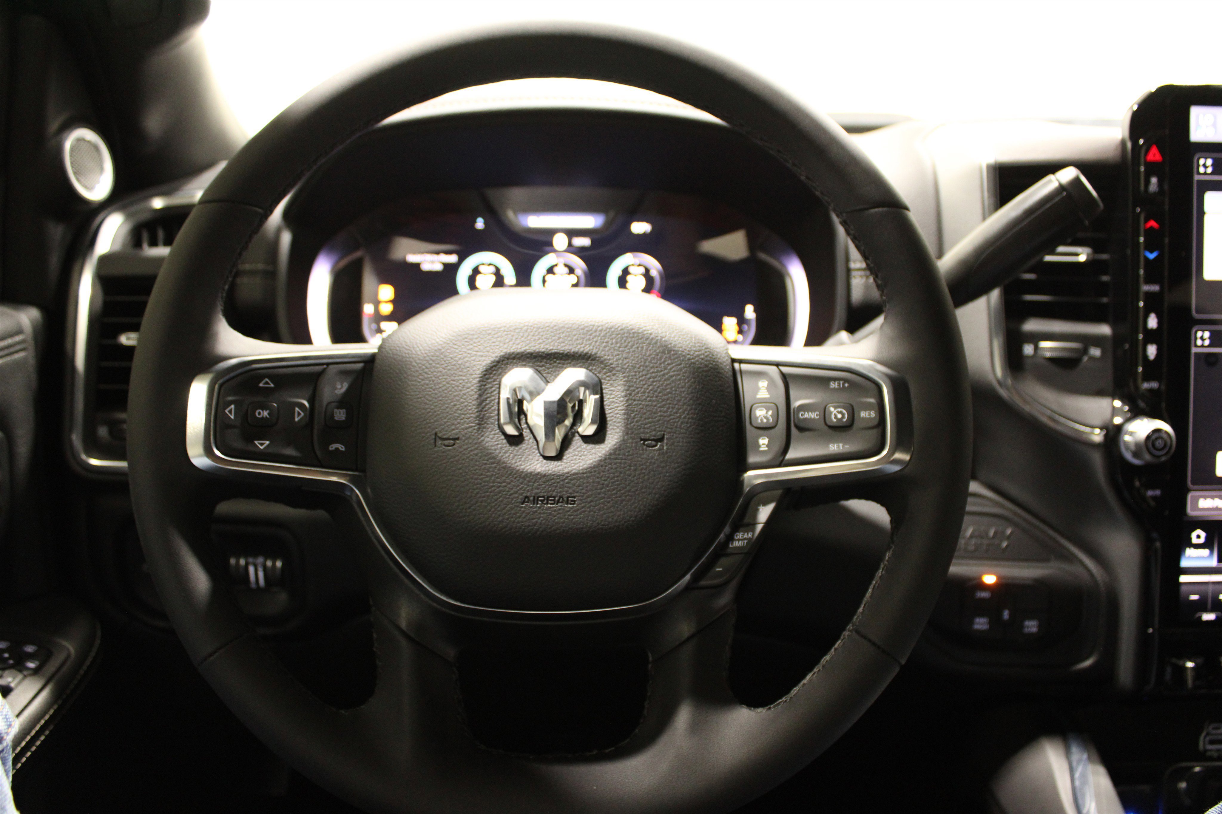 Used 2025 RAM 2500 Laramie image 14