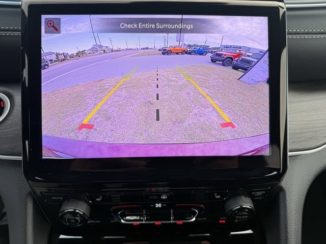 New 2025 Jeep Grand Cherokee L Limited image 30