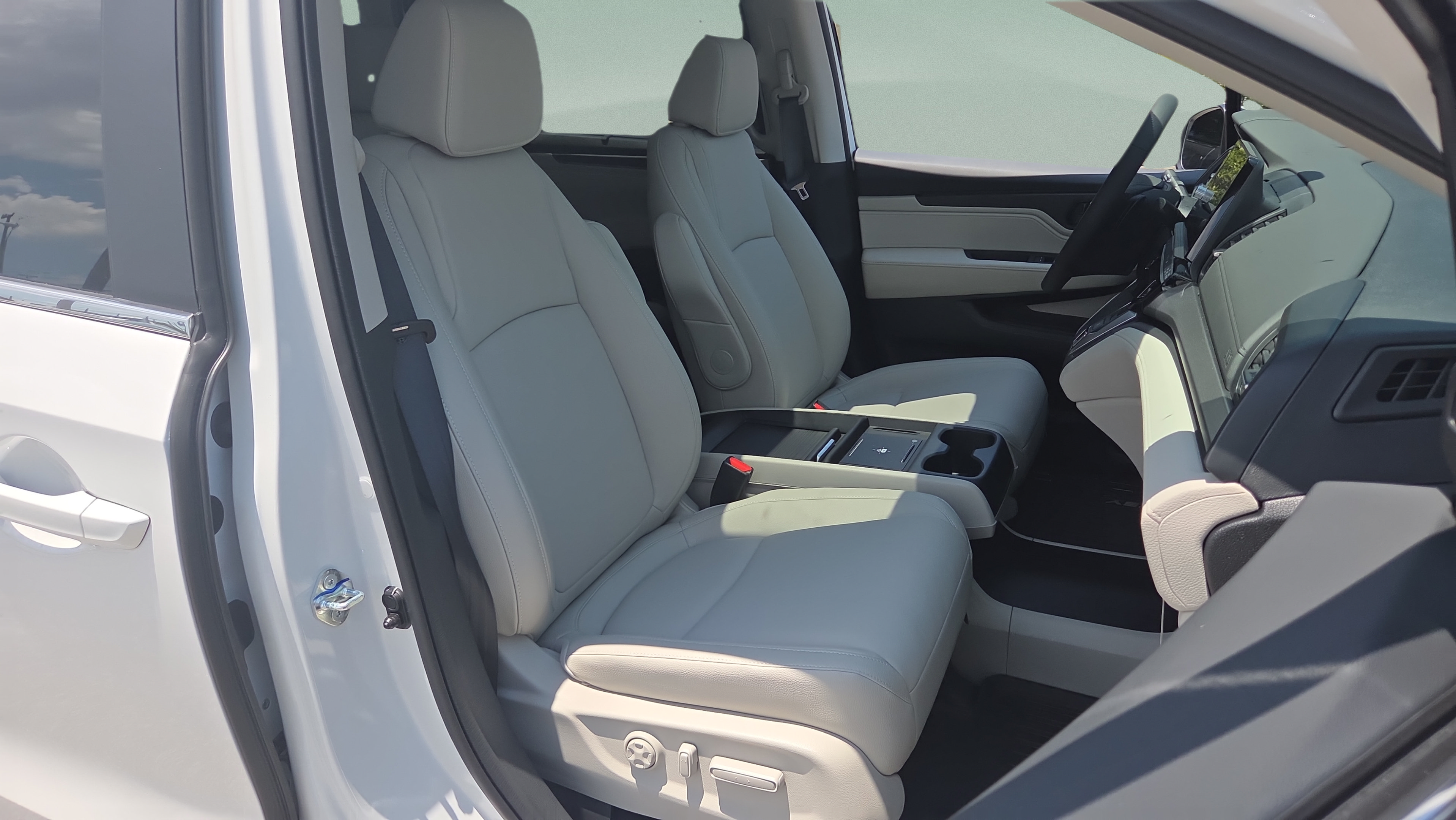 New 2026 Honda Odyssey EX-L image 18