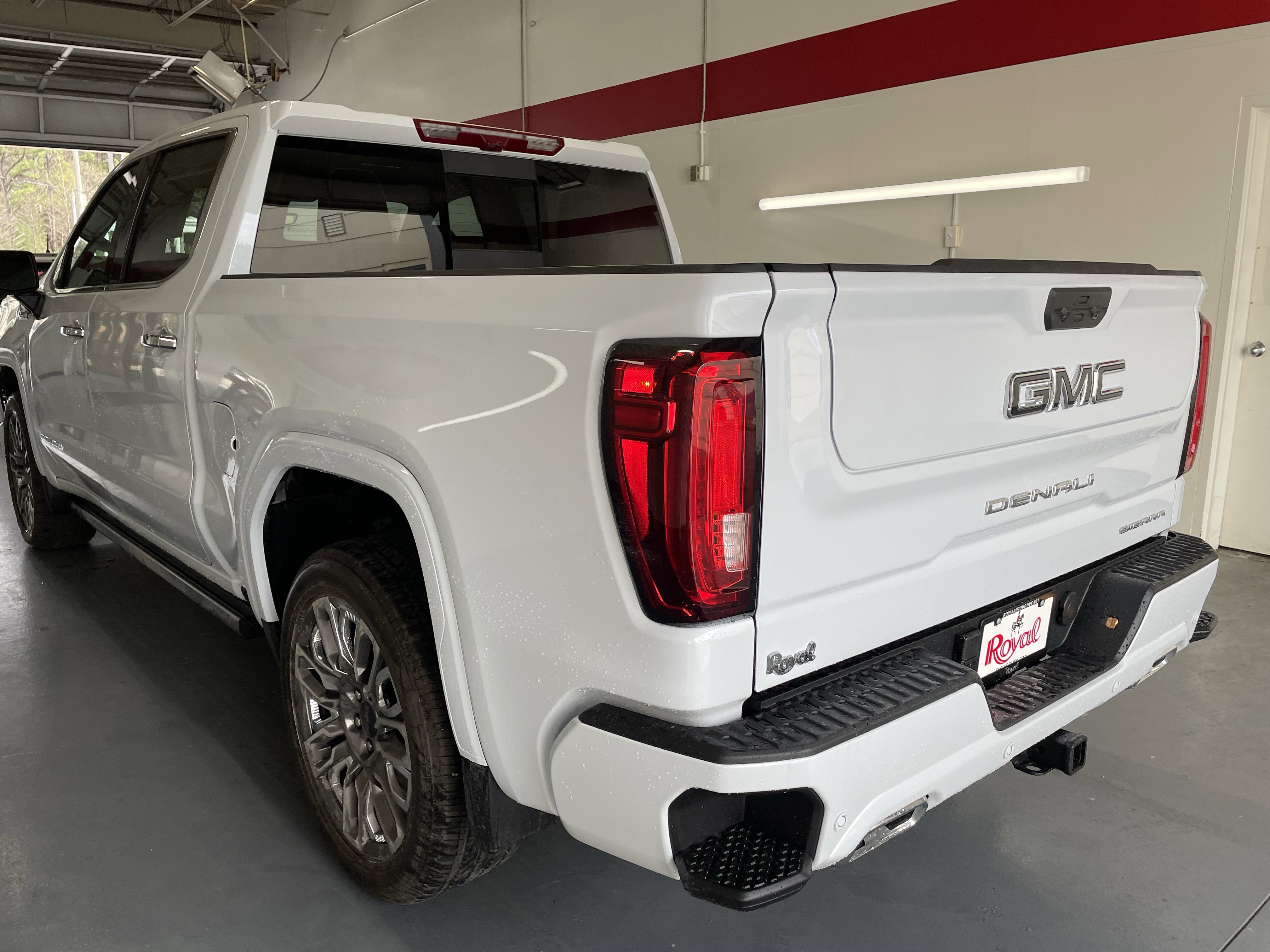 New 2026 GMC Sierra 1500 Denali Ultimate AWD/4WD image 6