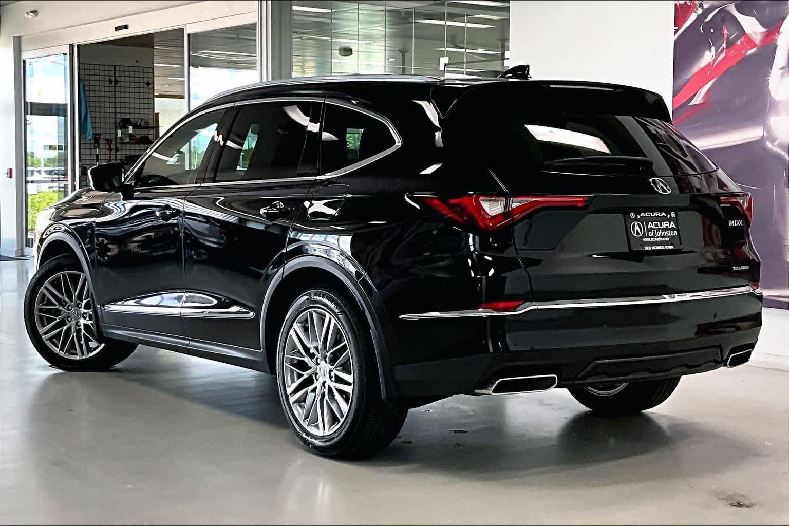 Used 2023 Acura MDX SH-AWD w/ Advance Package image 4
