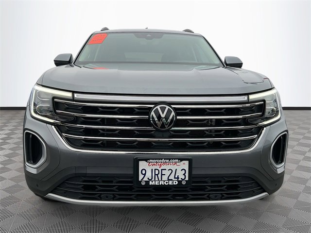 Used 2024 Volkswagen Atlas SE image 2