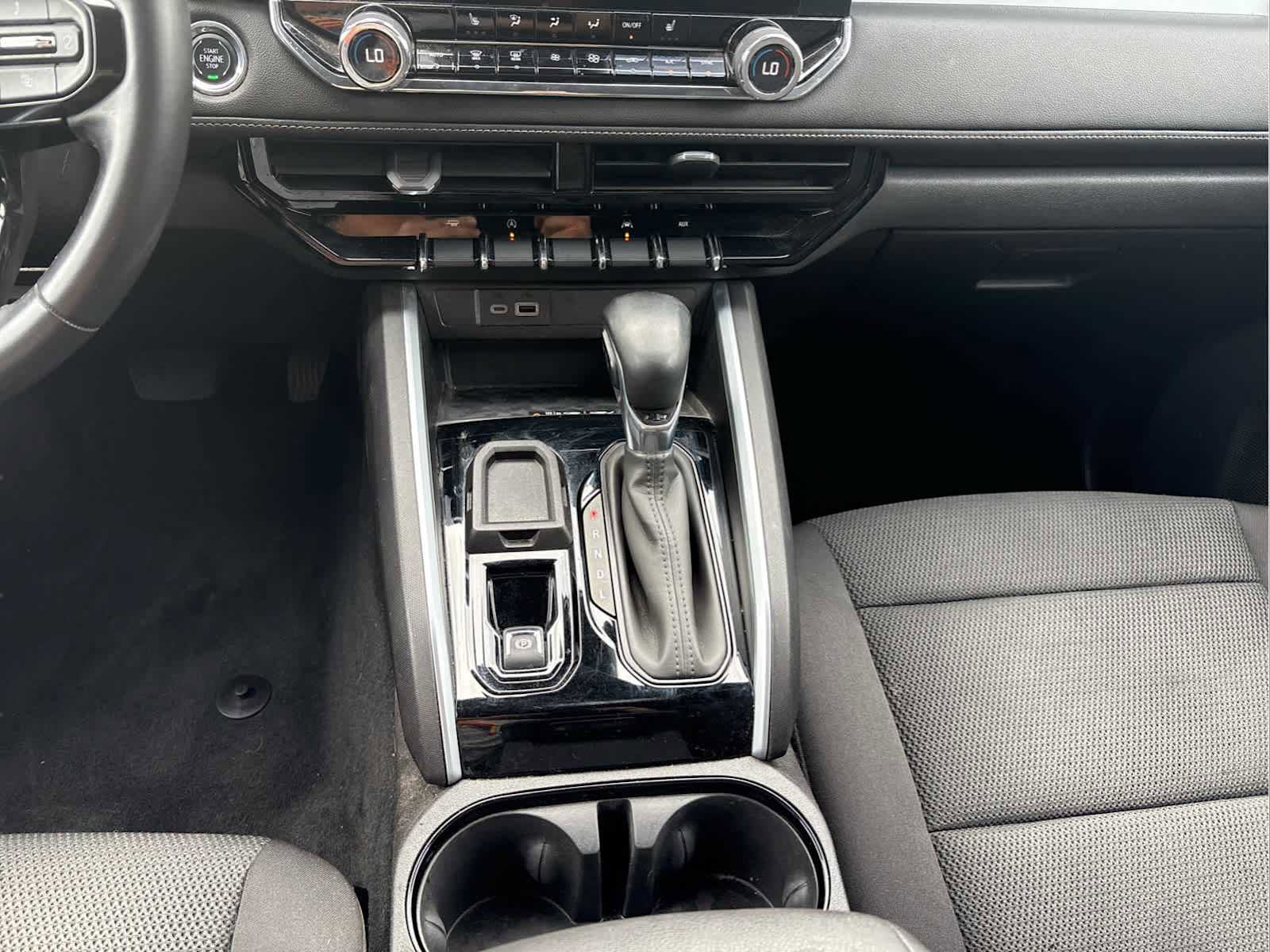 Used 2023 Chevrolet Colorado LT w/ LT Convenience Package II image 21